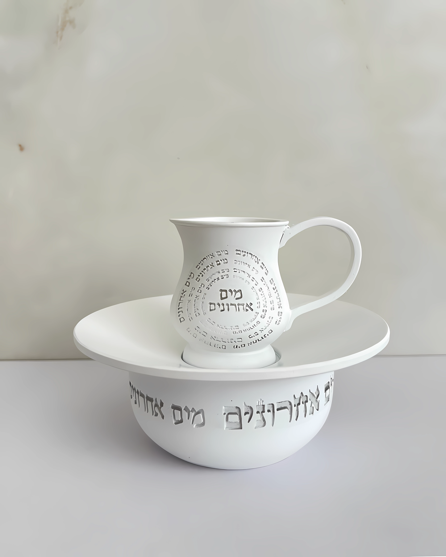 כלי מים אחרונים - לבן