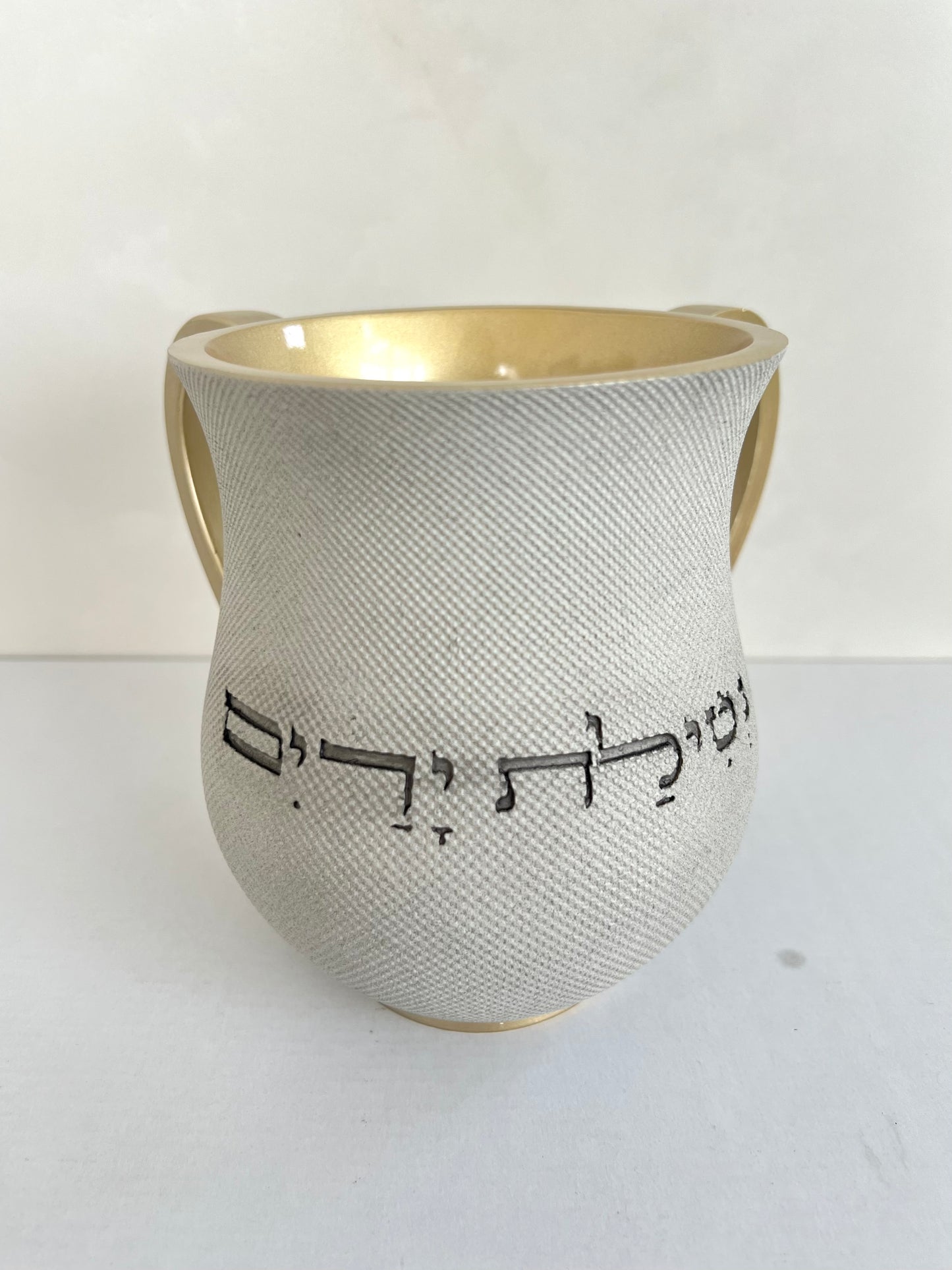 נטלה מהודרת - דגם בטון משולב זהב