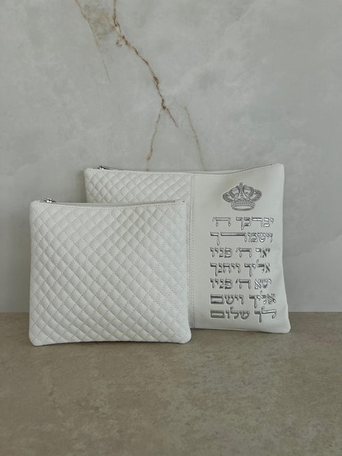 כיסוי טלית ותפילין - "יברכך" אותיות בולטות